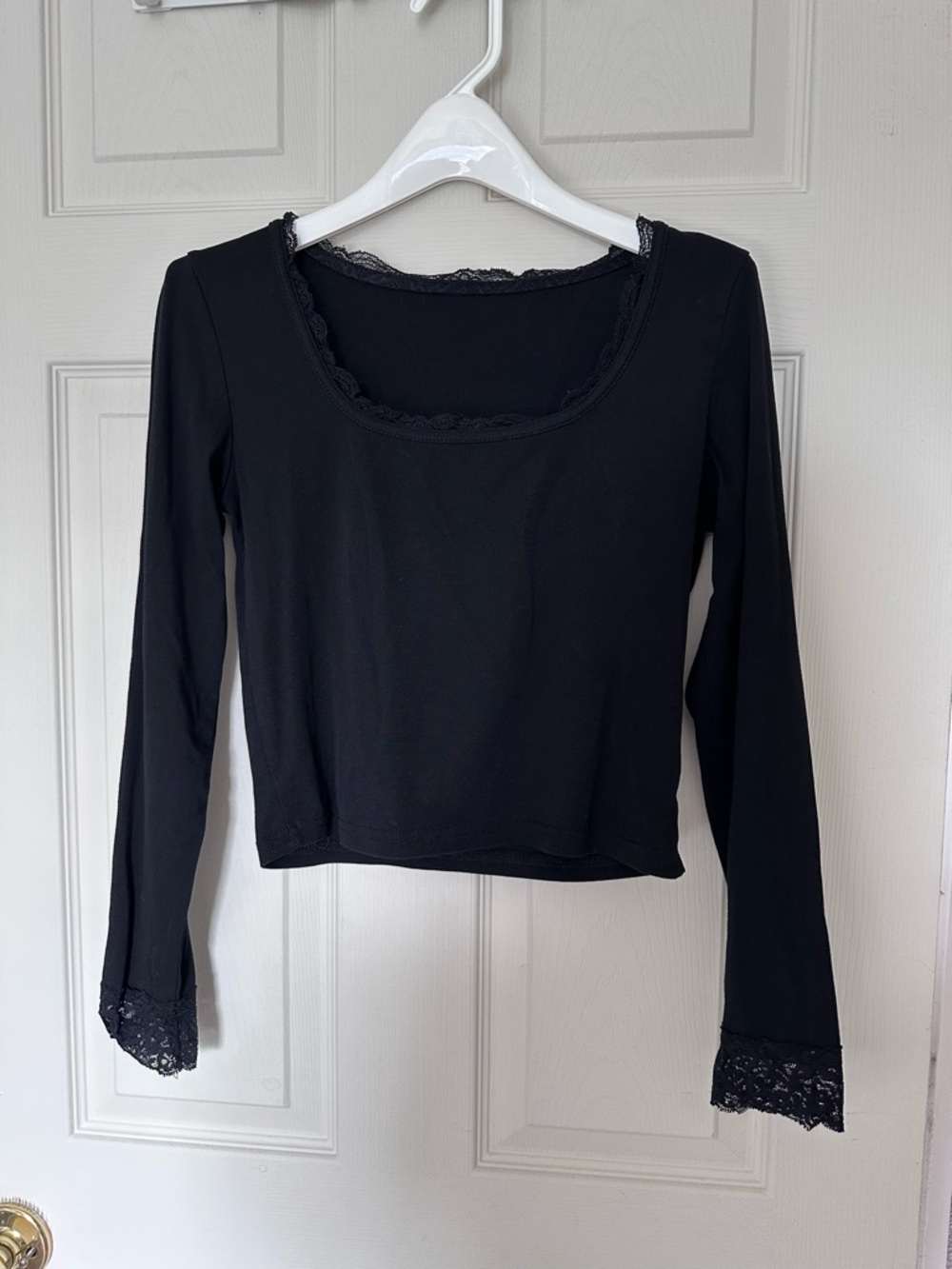 Black Lace-Trim Long Sleeve Women's Top